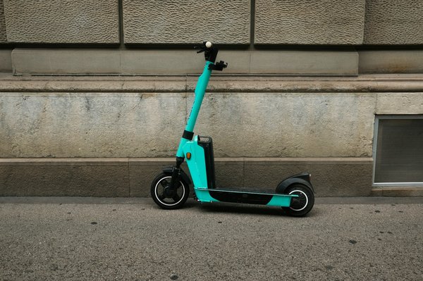 Le scooter électrique de 50cc, une alternative écologique pour circuler en ville